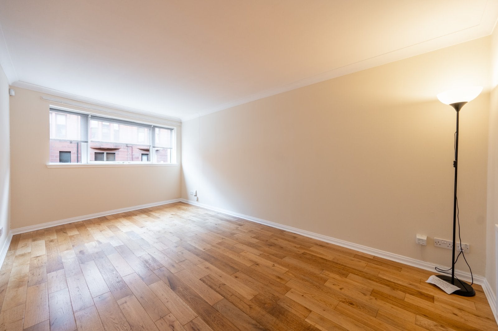 Flat Hayburn Street in Glasgow