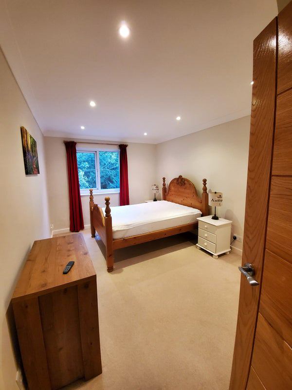 Flat Hazelwood Road in Bristol