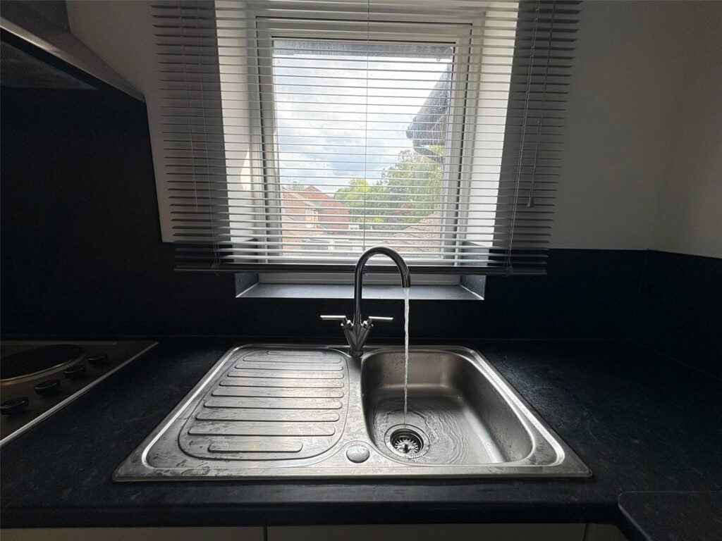 Flat Avondale in Guildford