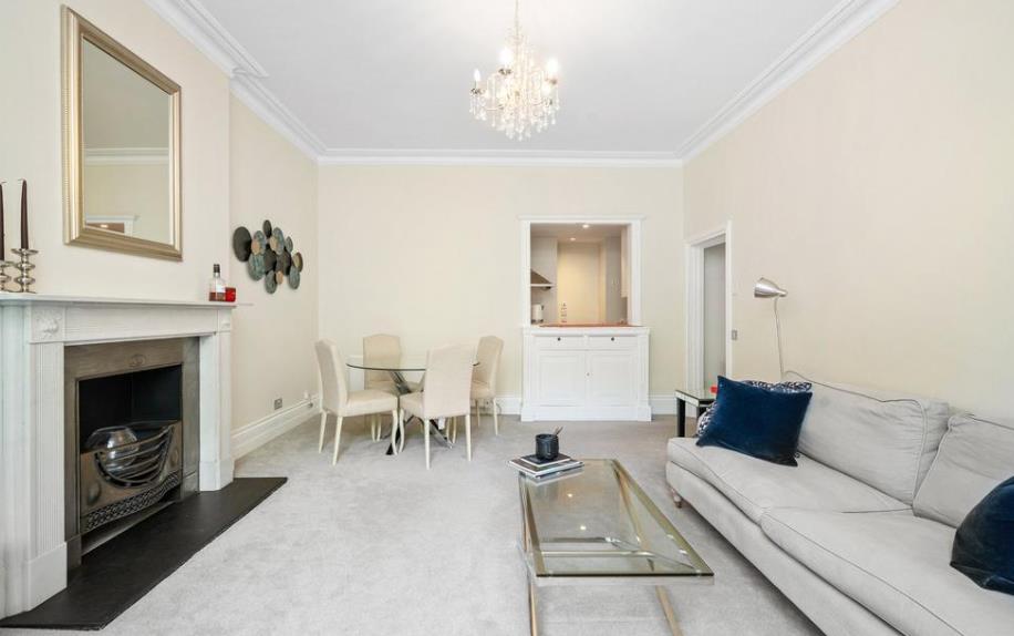 Flat Melcombe Place in City of Westminster