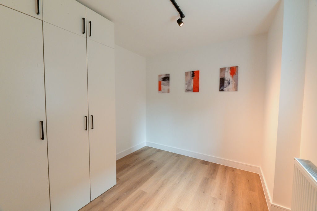Room Albert Drive in Greater London