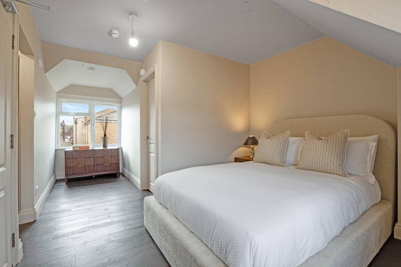 Room Marlborough Road in Chelmsford