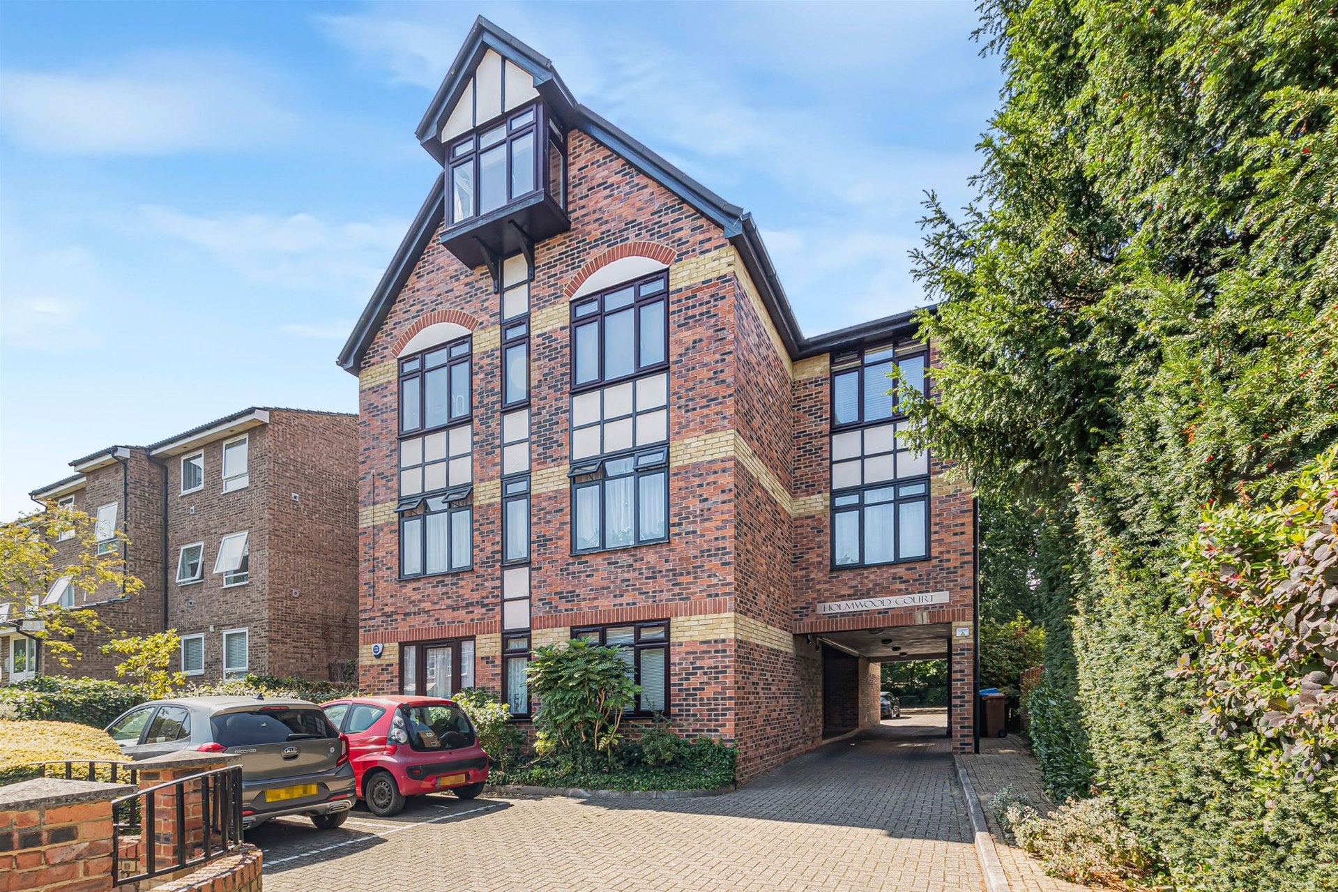 Flat Carlton Road in Greater London