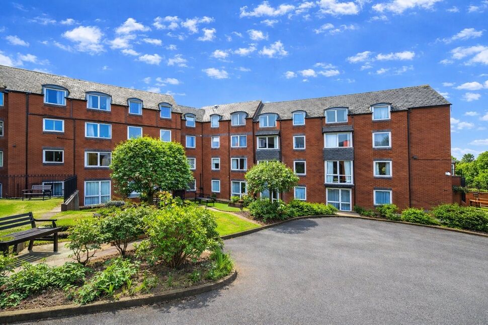 Flat Garden Lane in Chester