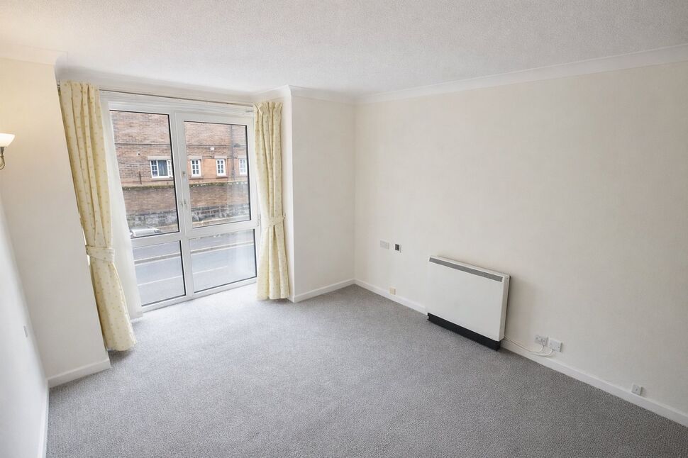 Flat Garden Lane in Chester