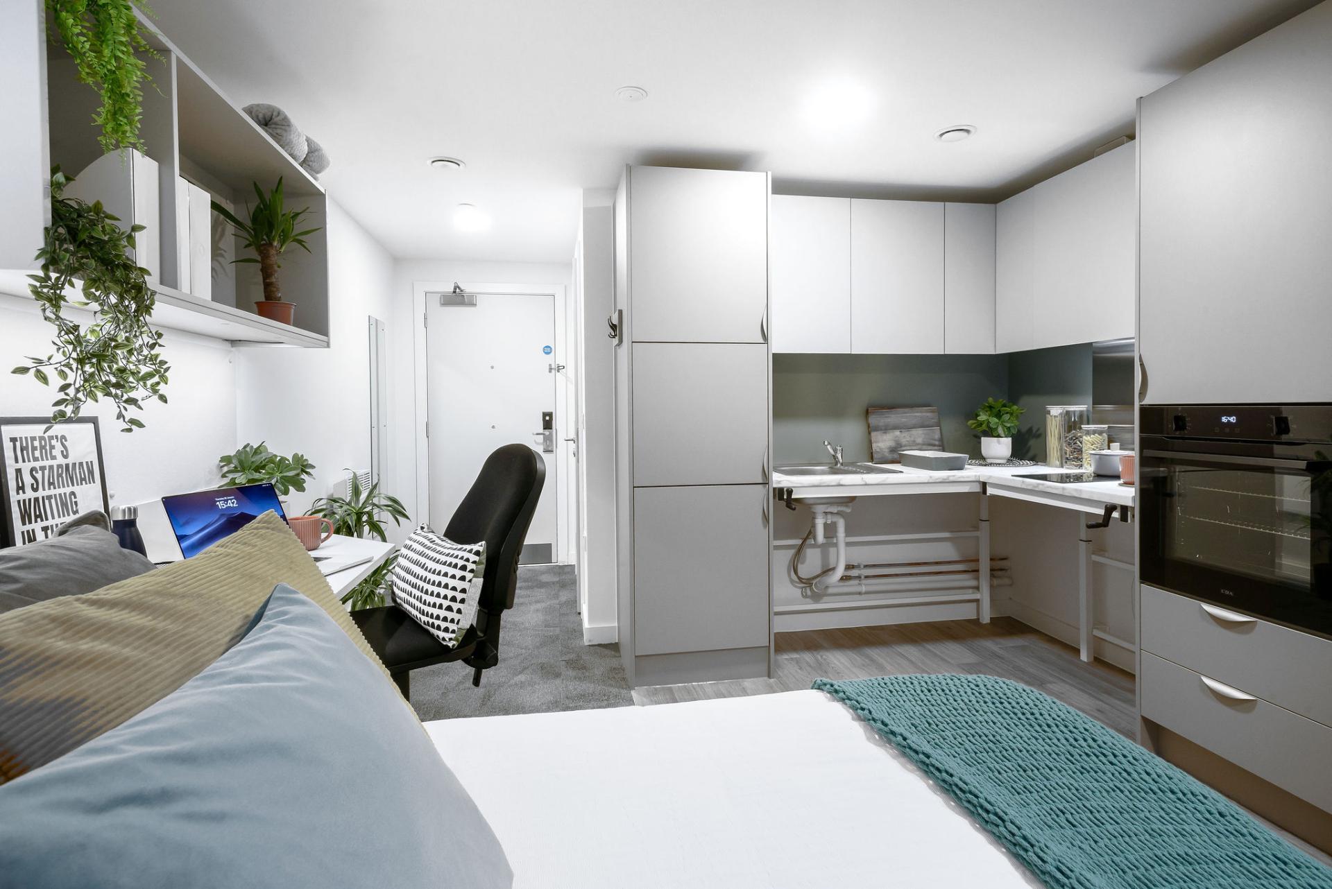 Room Cowan Street in Nottingham