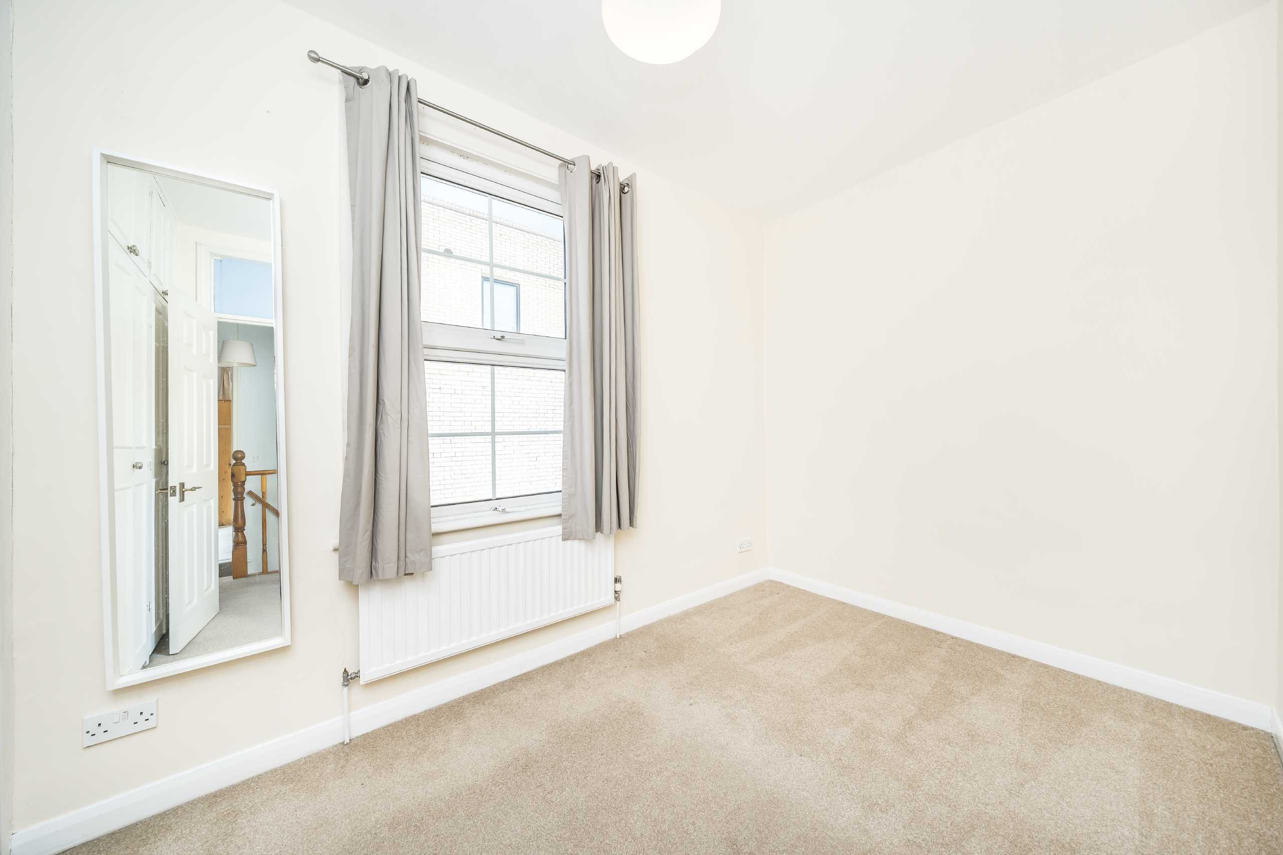 House Ashbourne Terrace in Greater London