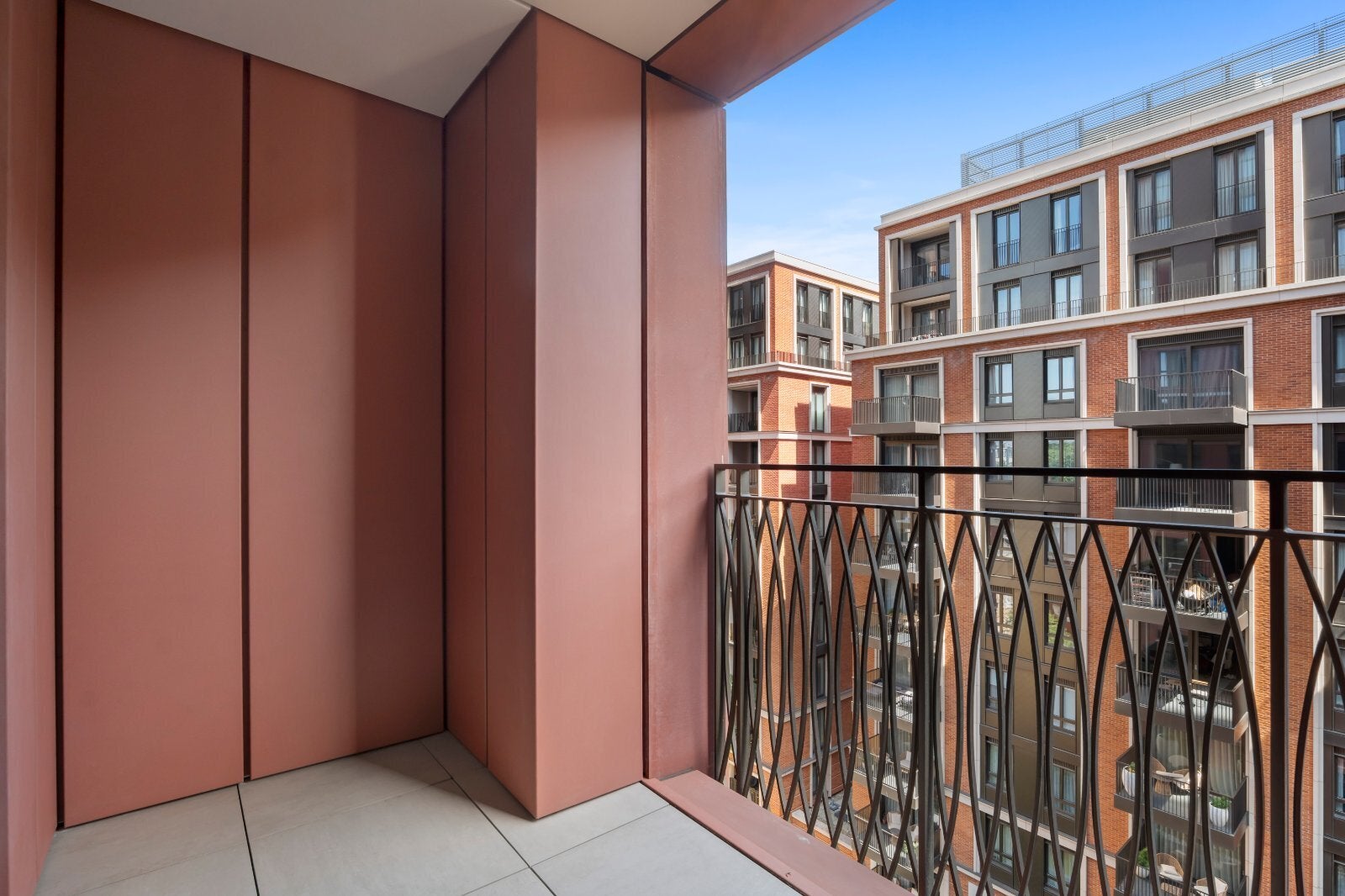 Flat Maida Avenue in City of Westminster