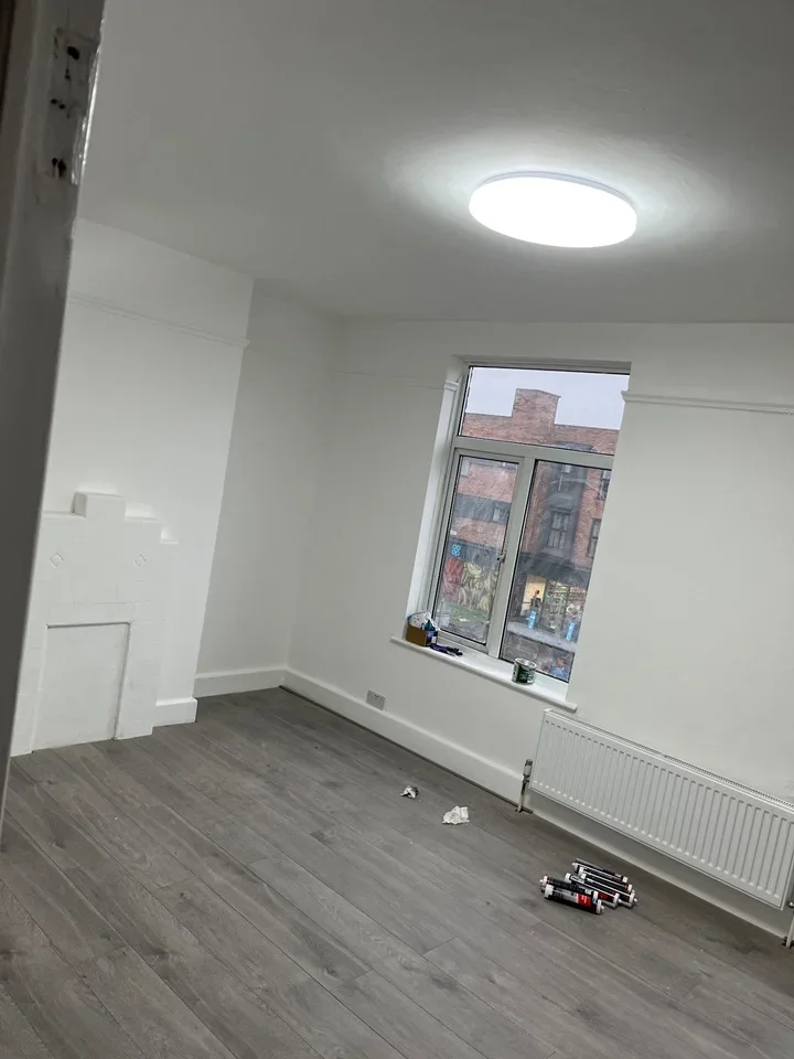 Flat Upper Elmers End Road in Greater London