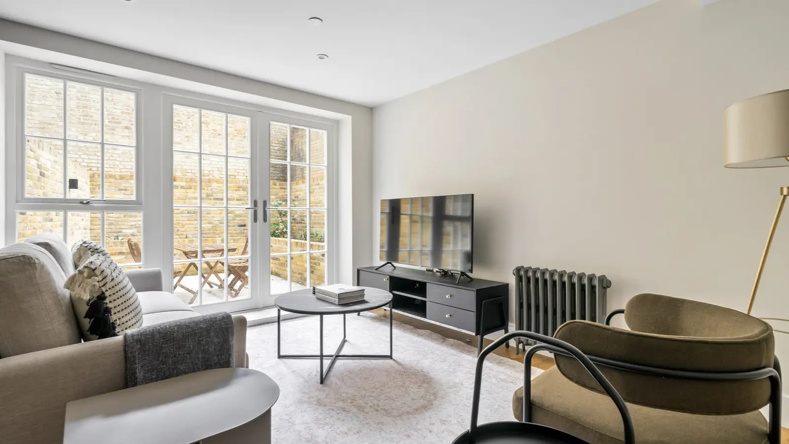 Flat Lower Marsh in Greater London