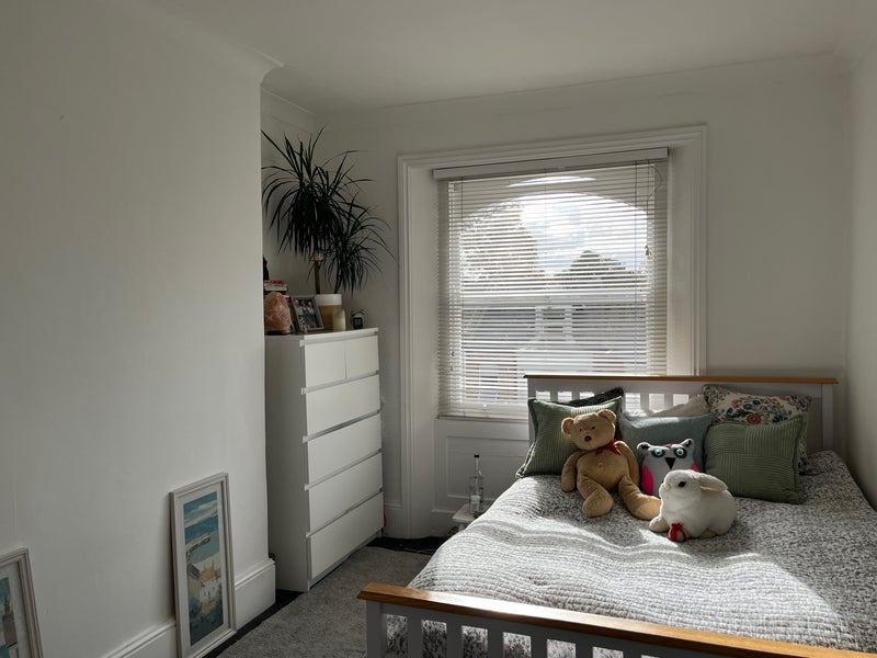 Room Maley Avenue in Greater London
