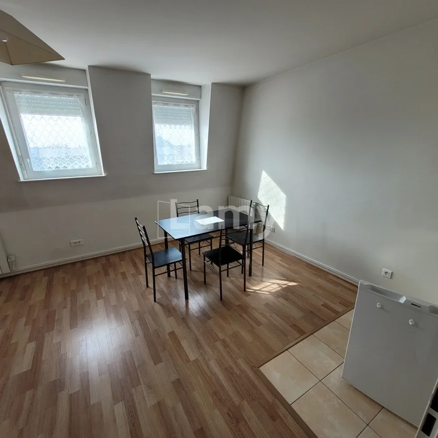 Flat Rue Charles Thellier de Poncheville in Valenciennes
