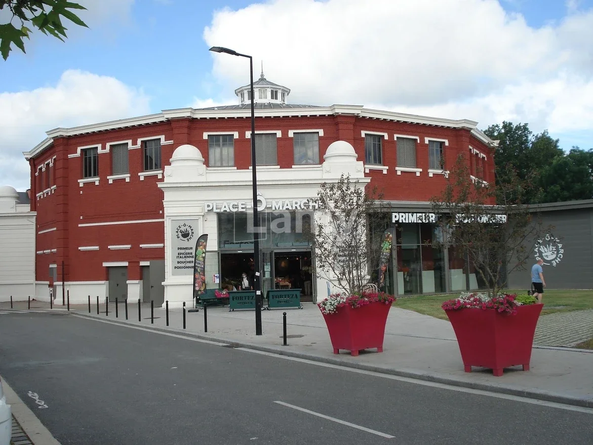 Flat Rue Charles Thellier de Poncheville in Valenciennes