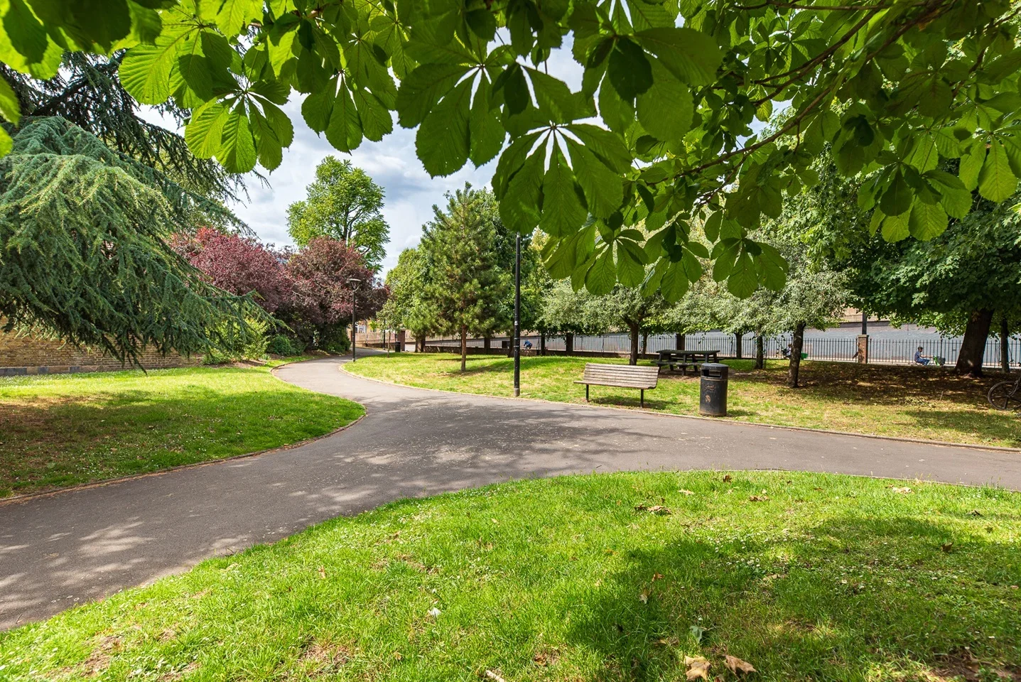 House Searles Road in Greater London