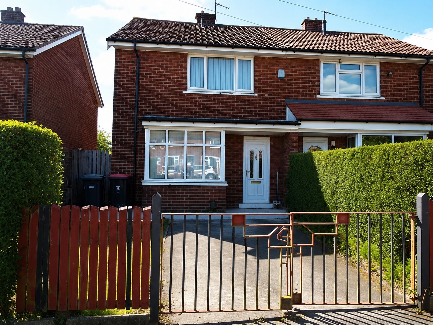 House Briar Hill Grove in Salford