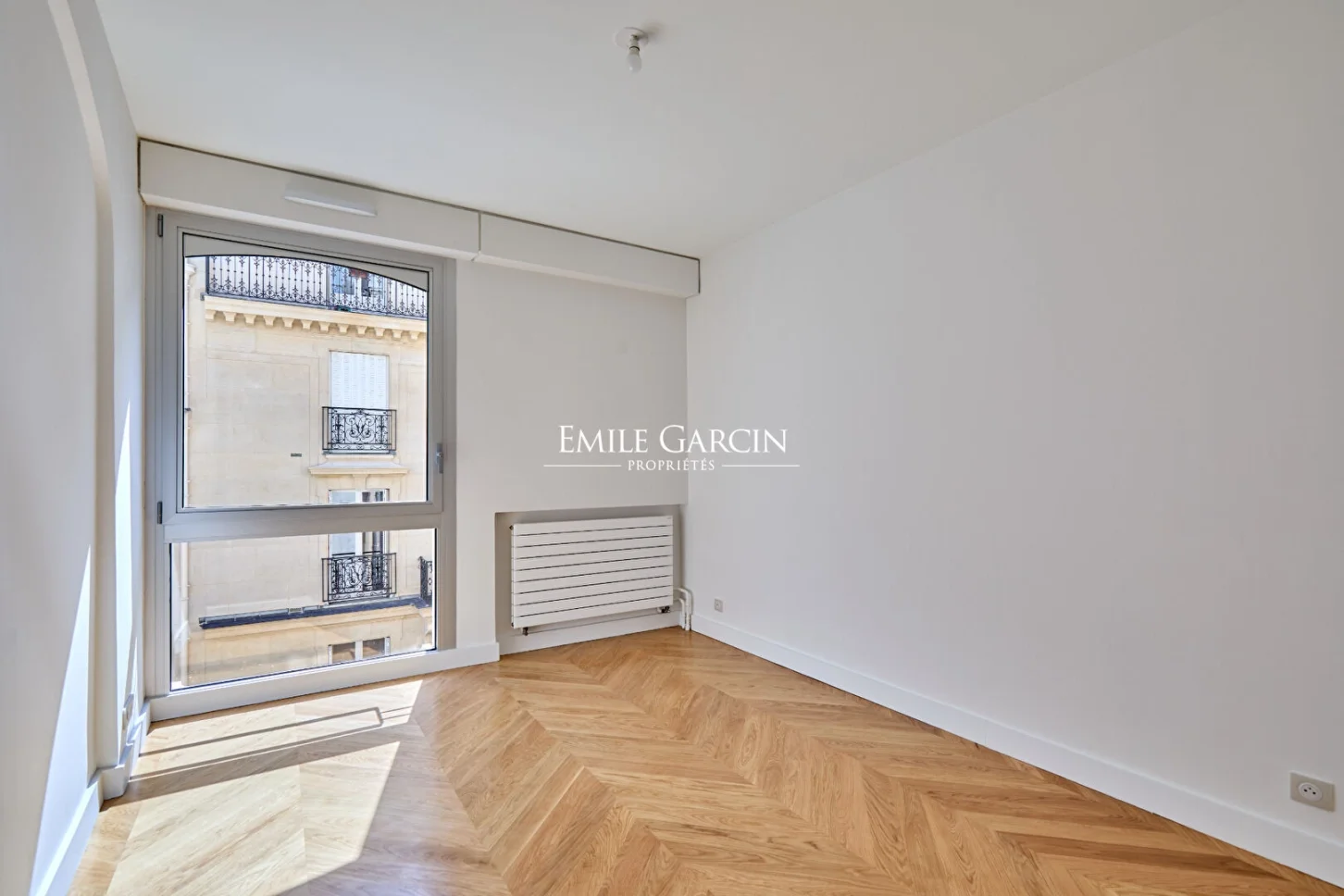 Appartement Rue de Bourgogne à Paris