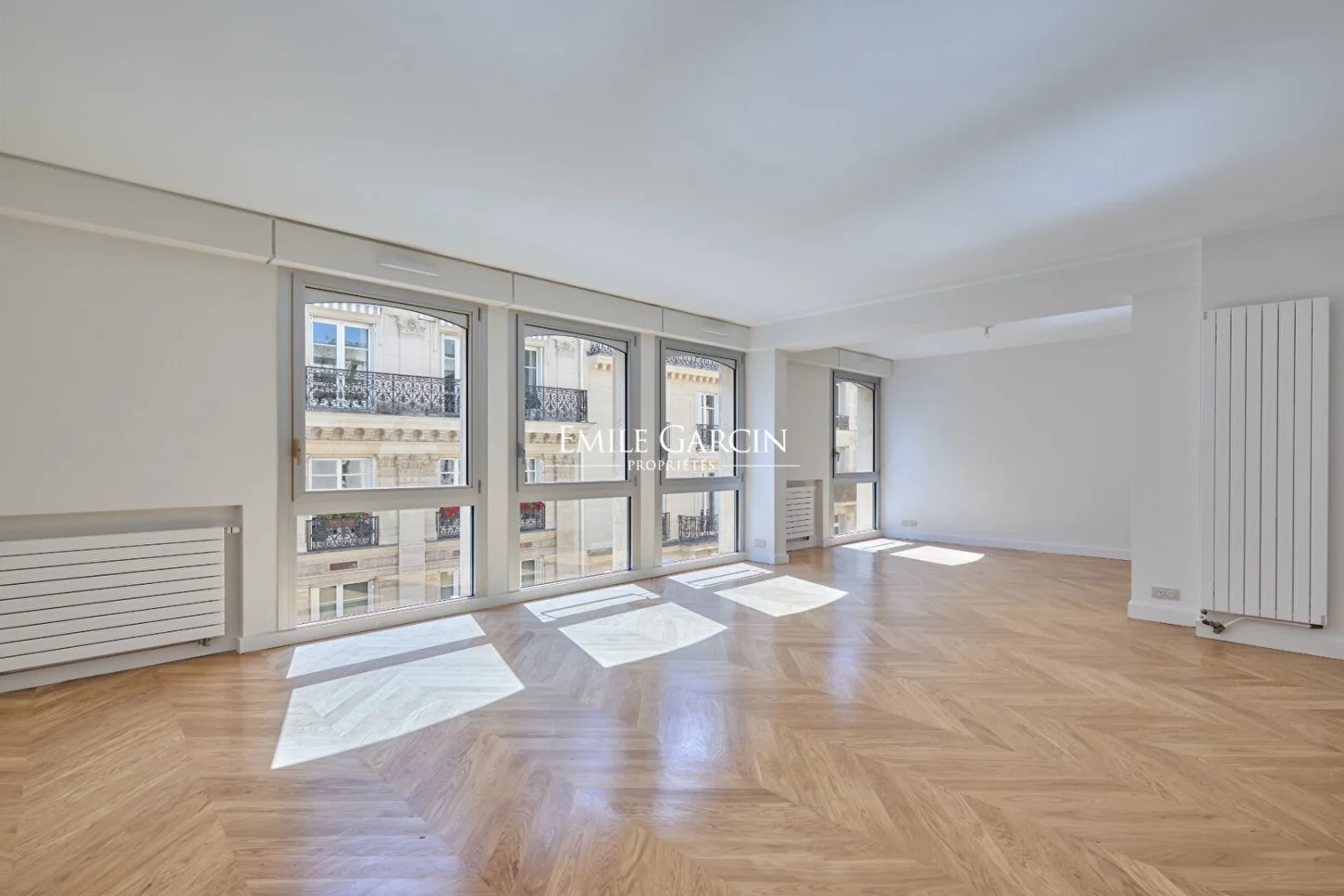 Appartement Rue de Bourgogne à Paris