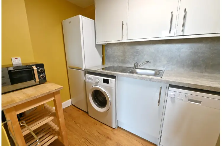Flat Restalrig Road South in City of Edinburgh