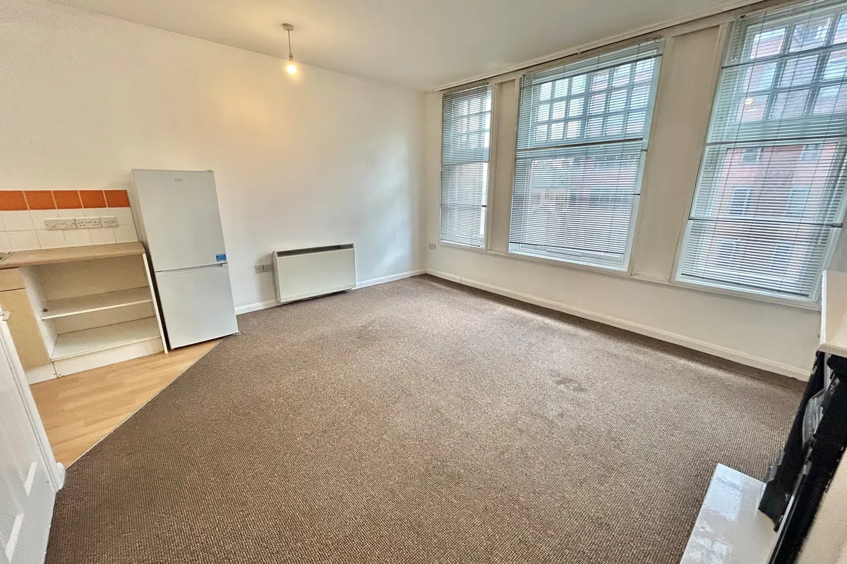 Flat Derby Road in Nottingham