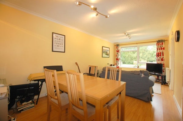 Flat Hayne Road in London