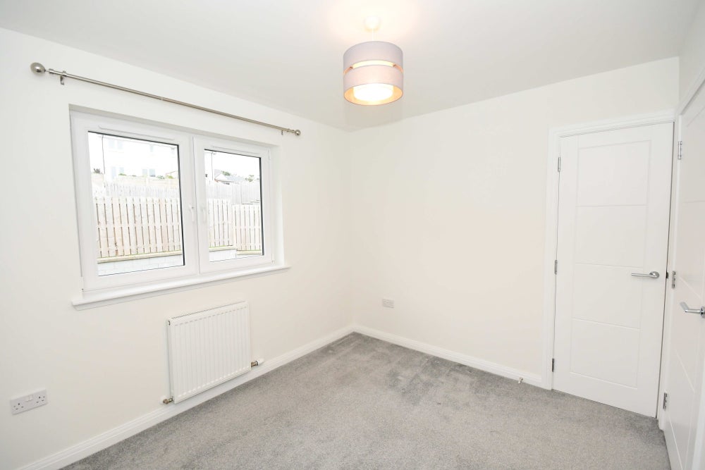 Flat Rothes Place in Inverness