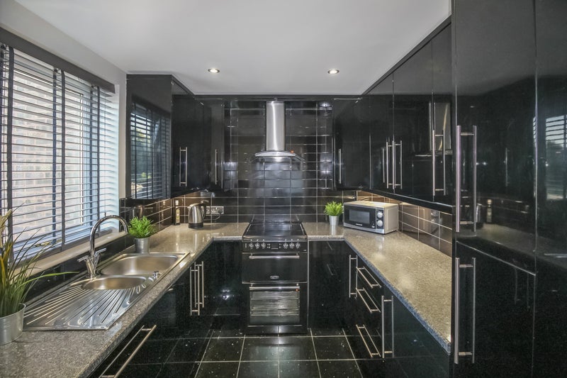 Room Caburn Heights in Crawley