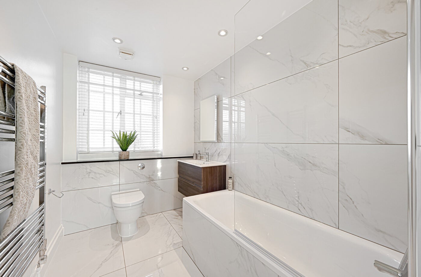 Flat Phillimore Walk in Greater London