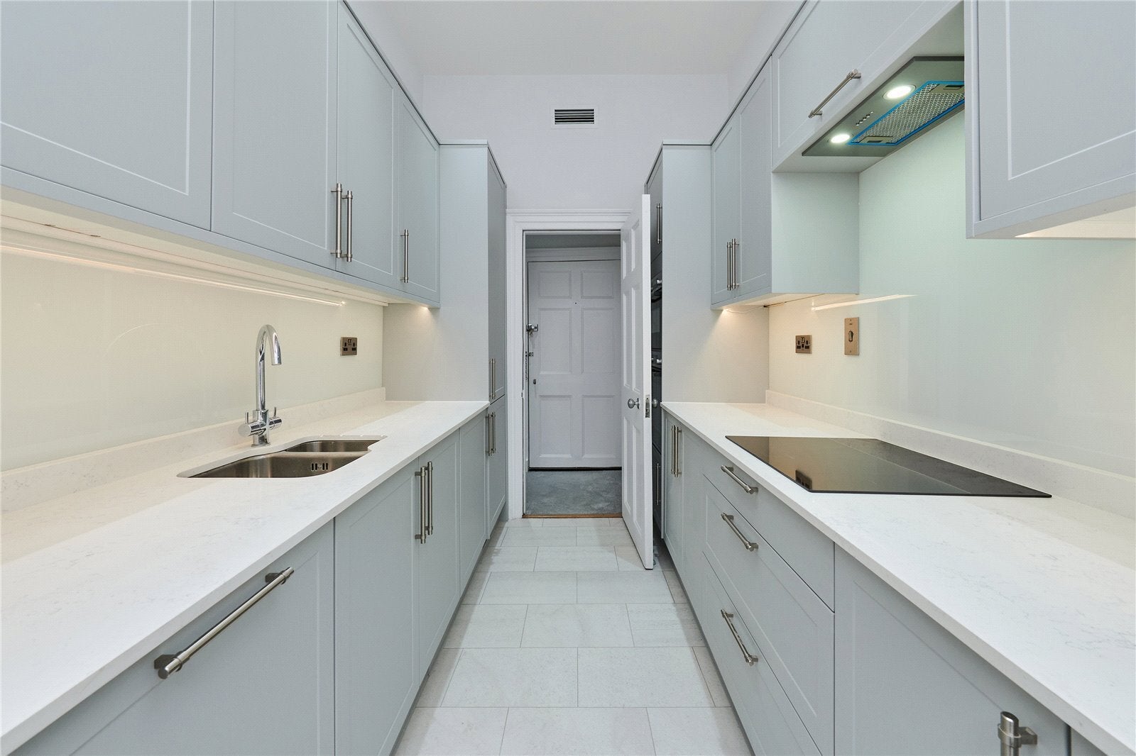 Flat Gower Street in Greater London