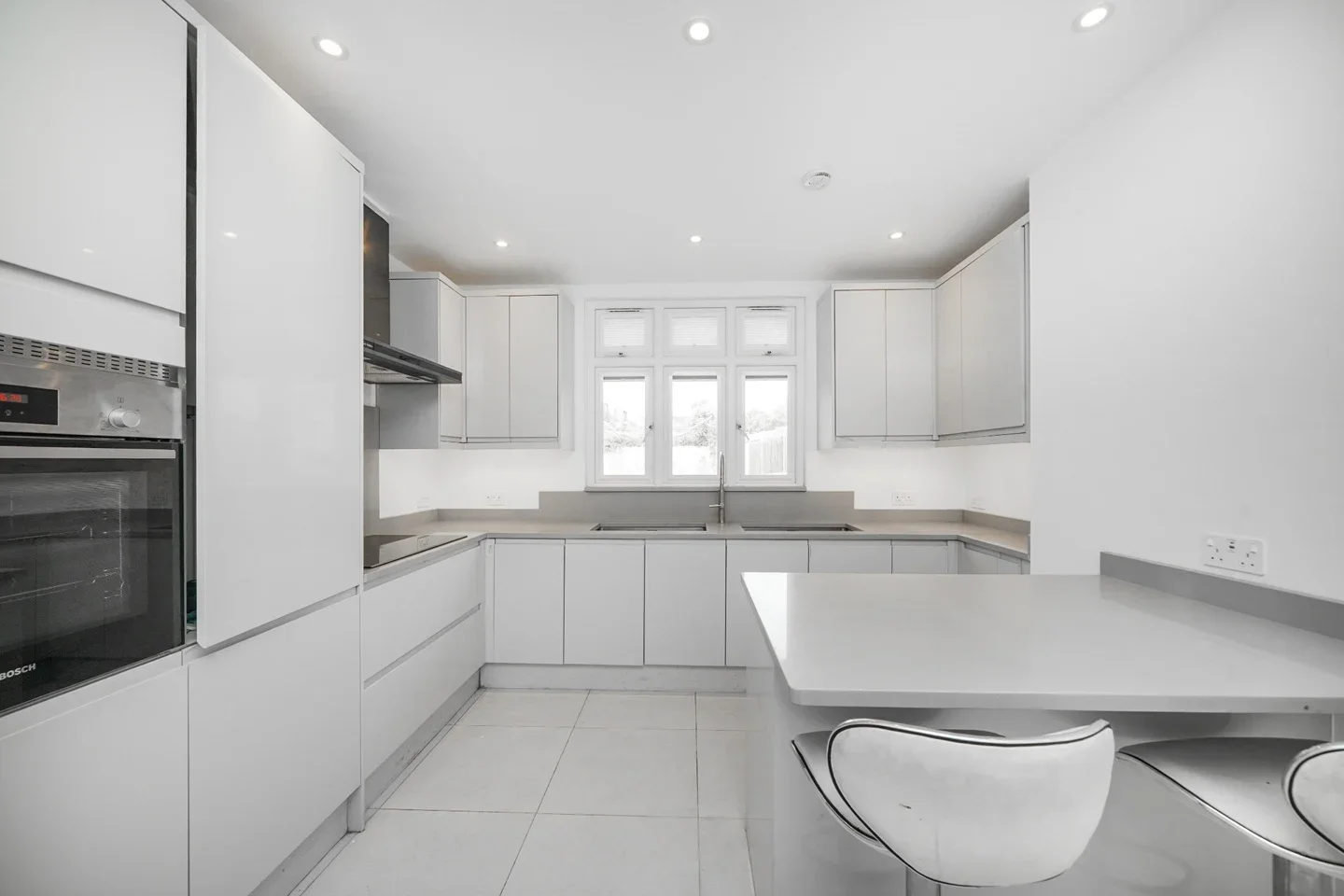 House Hook Road in Greater London