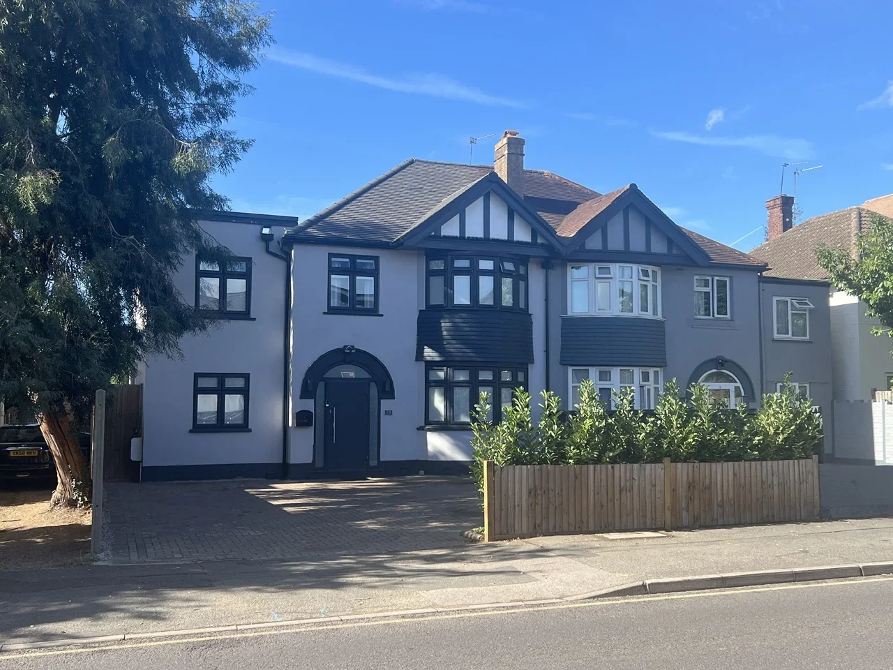 House Hook Road in Greater London