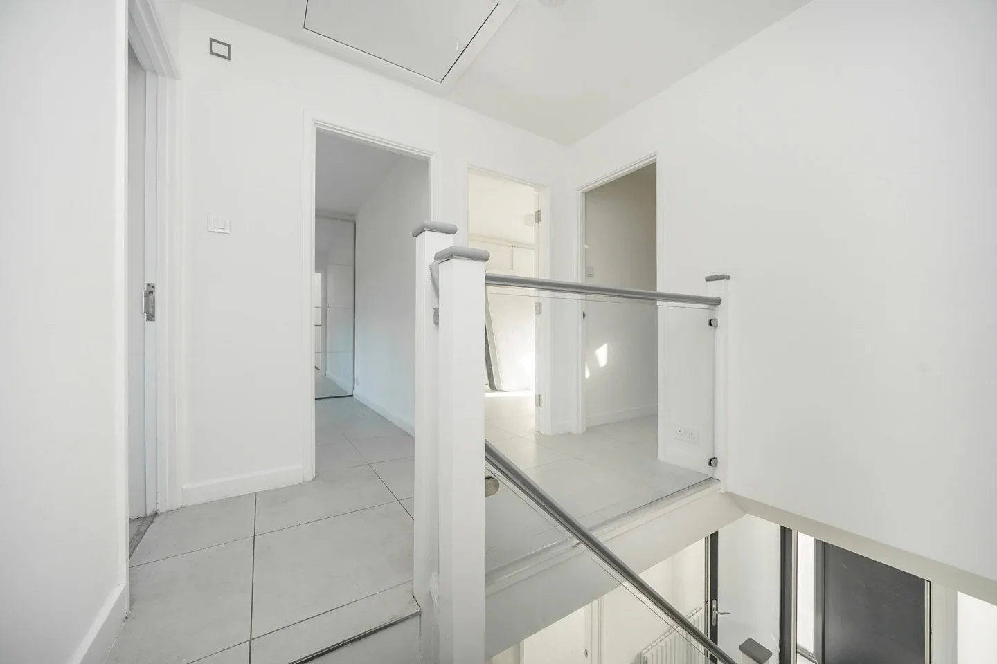House Hook Road in Greater London