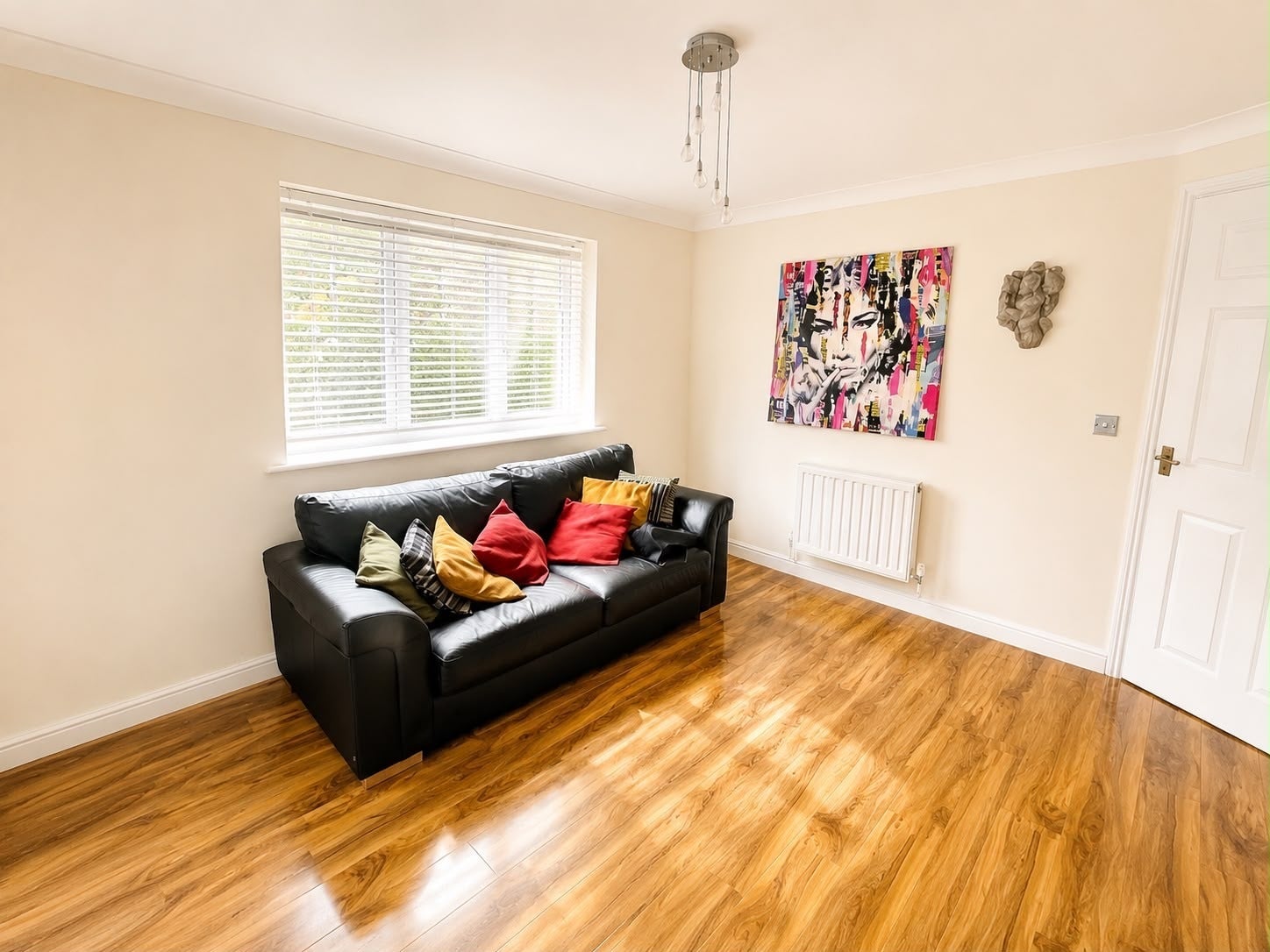 Flat Caspian Way in Purfleet-on-Thames