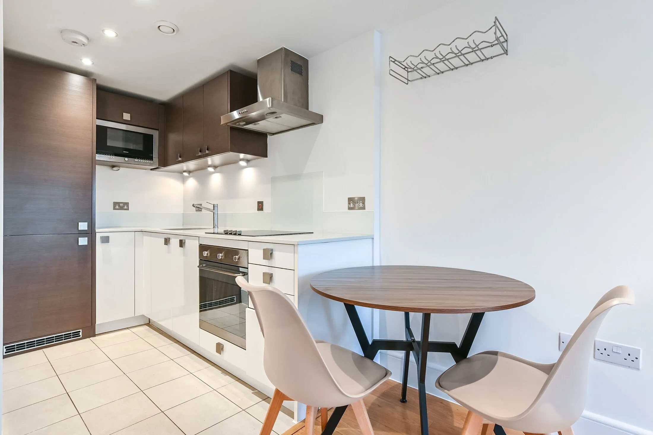 Flat Shepherdess Walk in Greater London