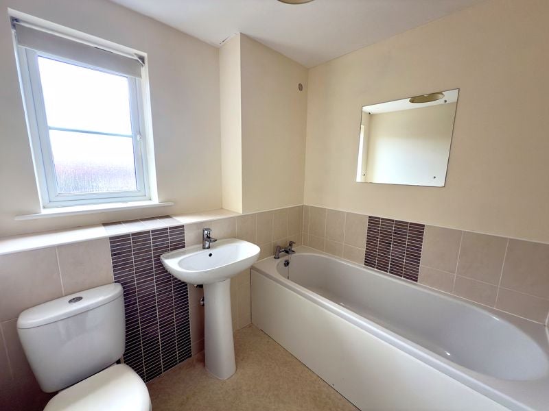 Flat Ridley Gardens in Blaydon