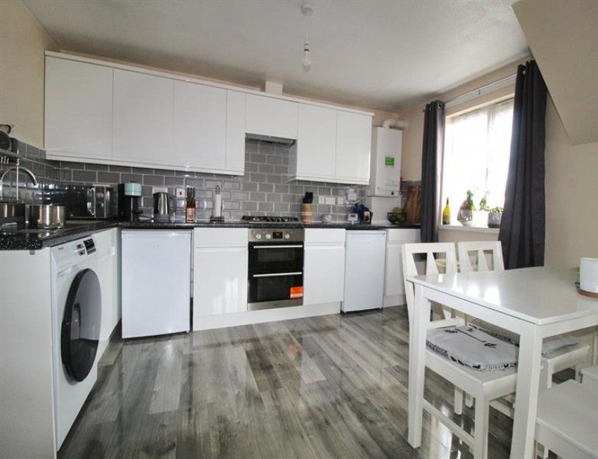 Flat Lloyd Road in Manchester