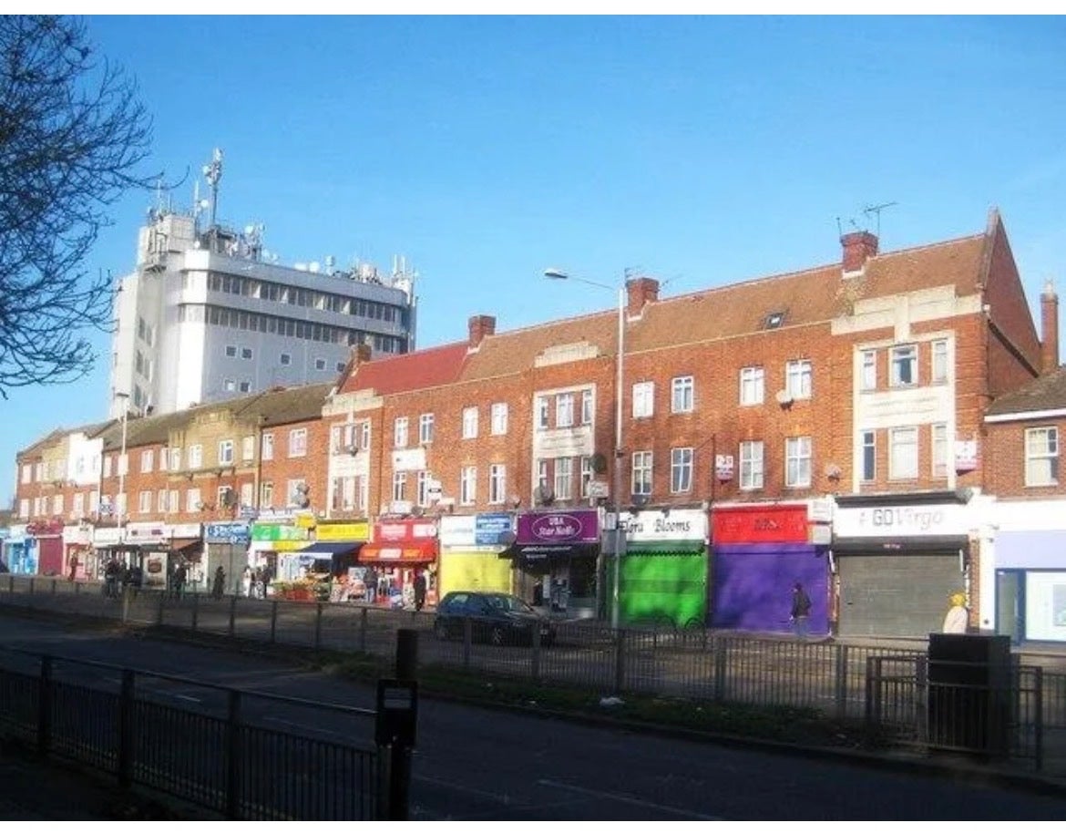 Flat Uxbridge Road in Greater London