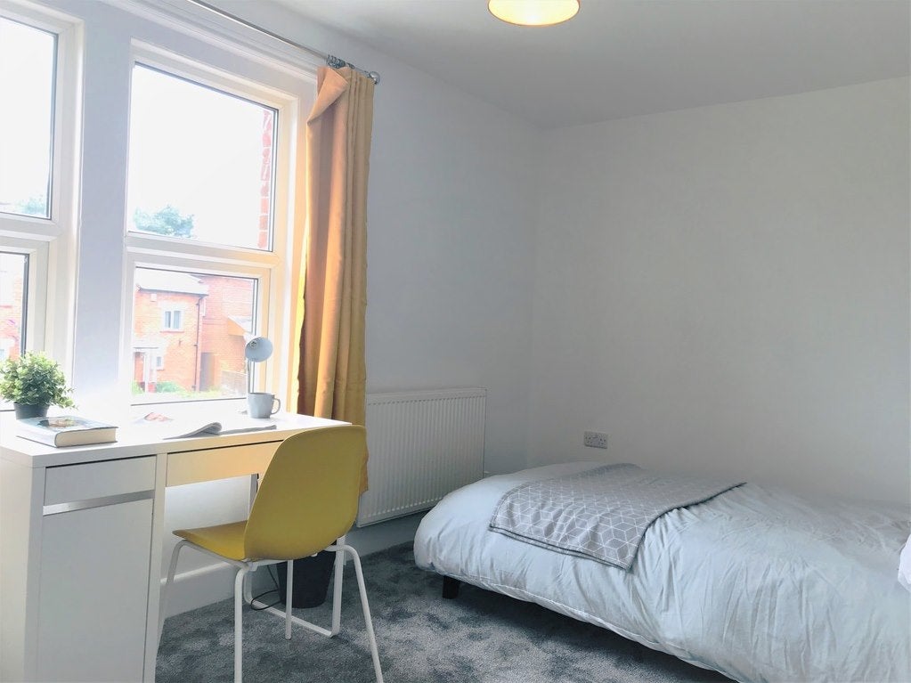 Room Broadlands Road in Southampton