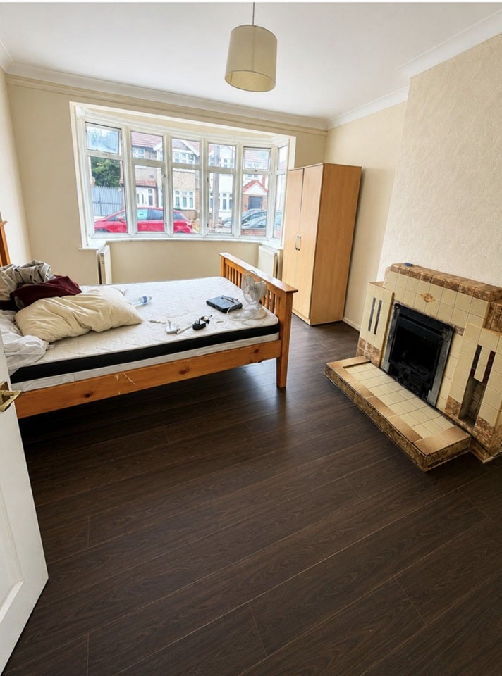 House Willow Gardens in Greater London