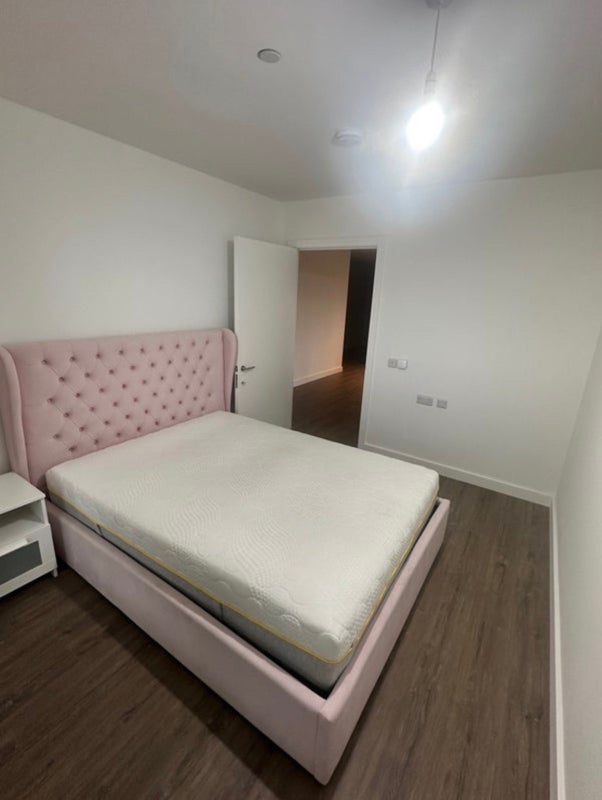 Room Mayfly Close in Greater London