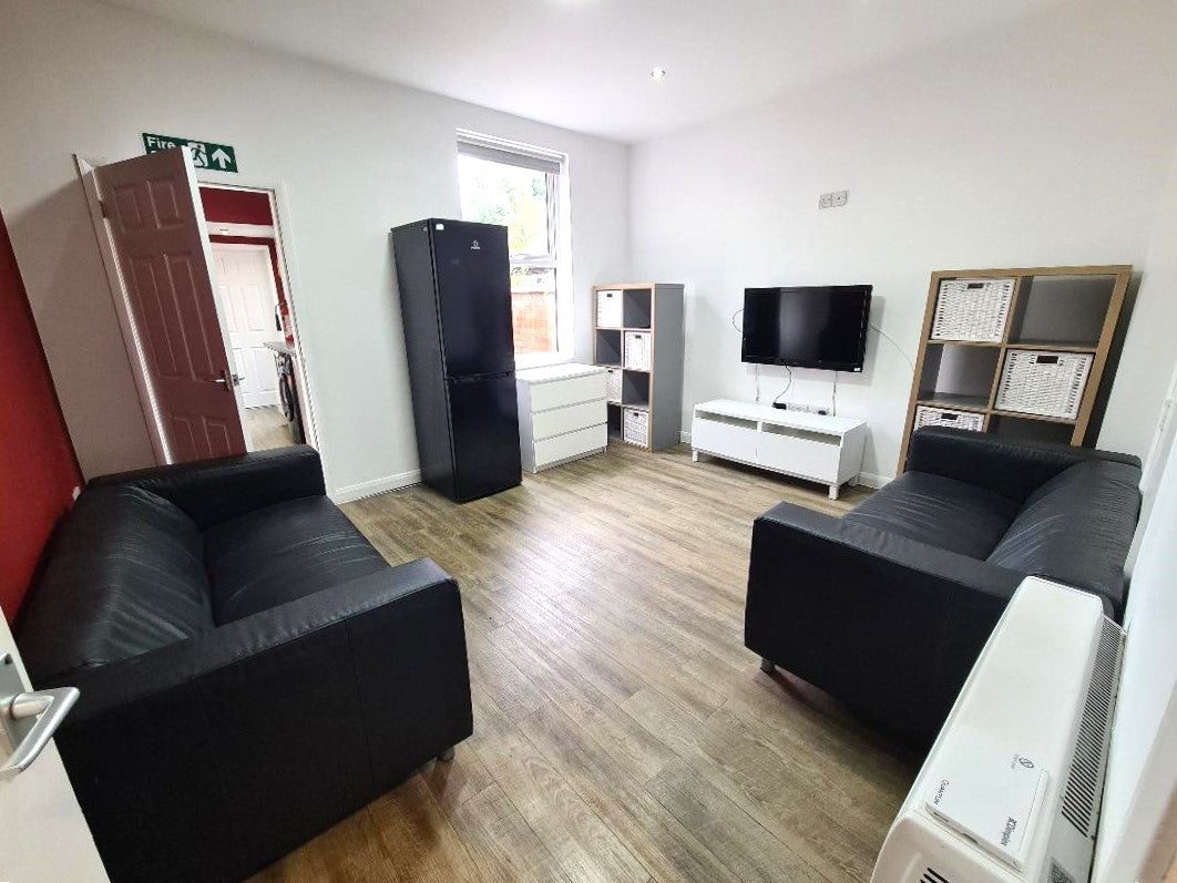Room Gulson Road in Coventry
