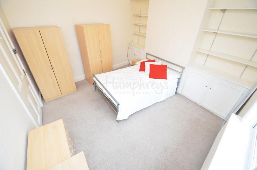 Room Atherton Street in Durham