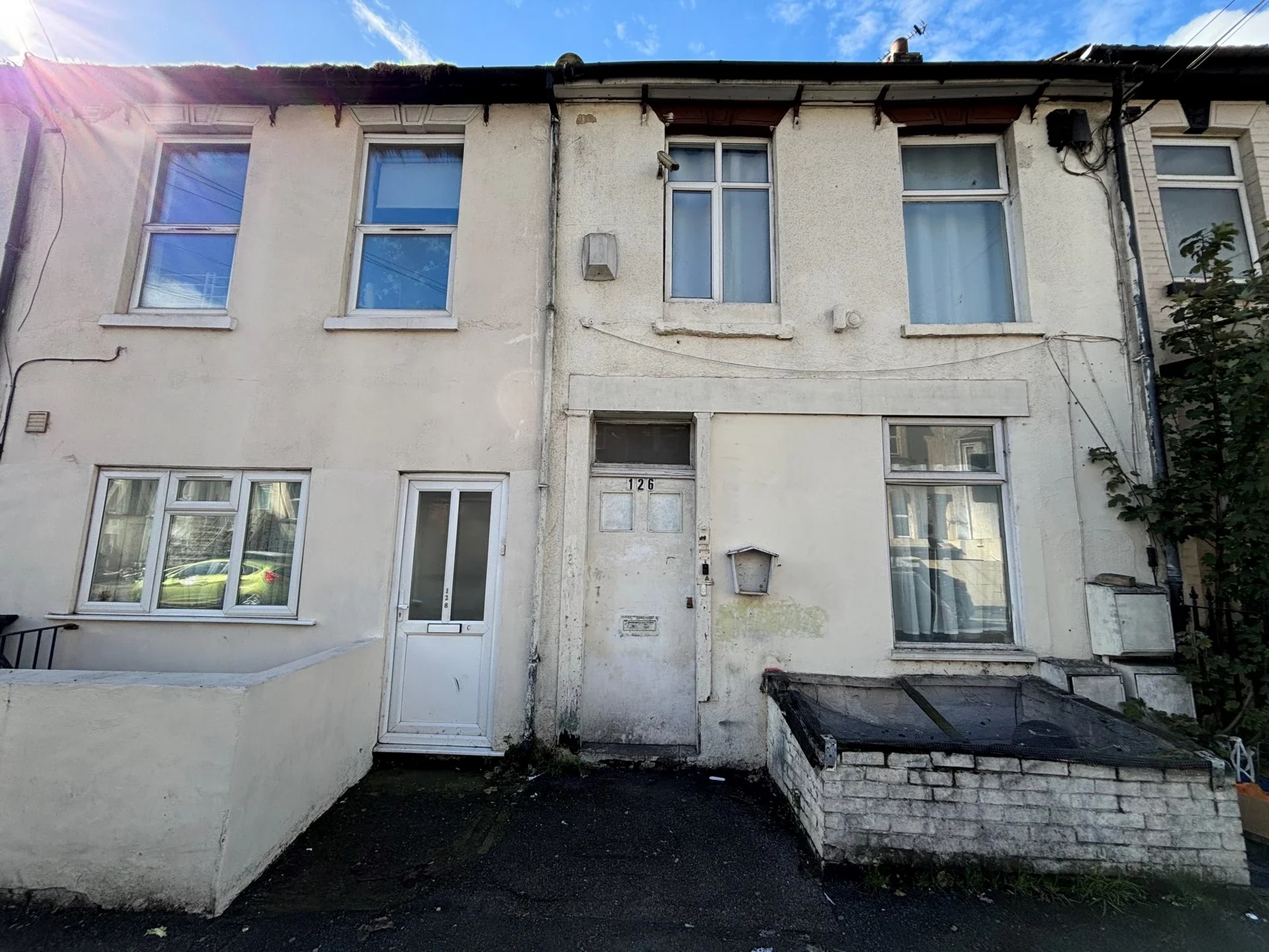 Flat Luton Road in Chatham