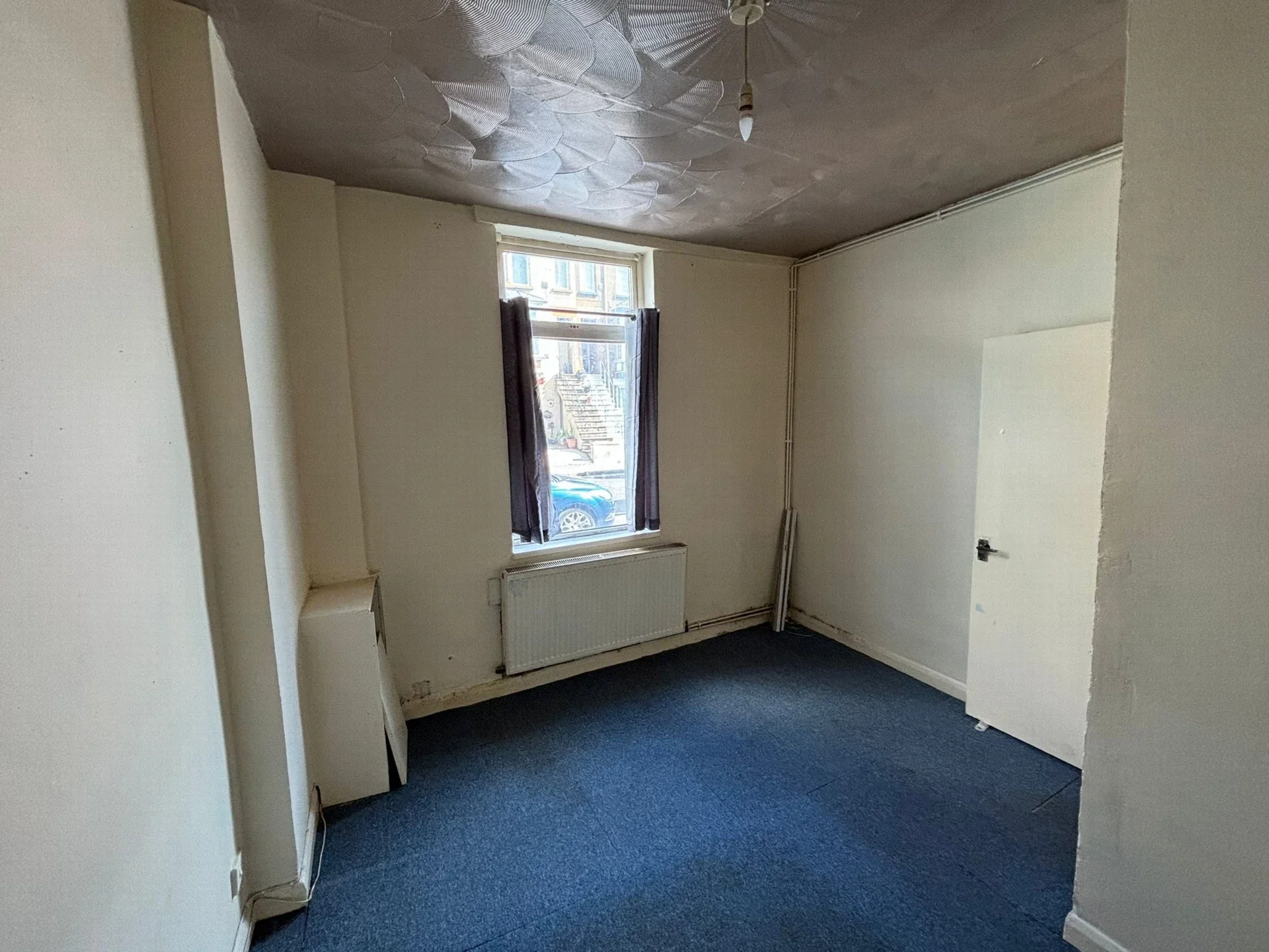 Flat Luton Road in Chatham