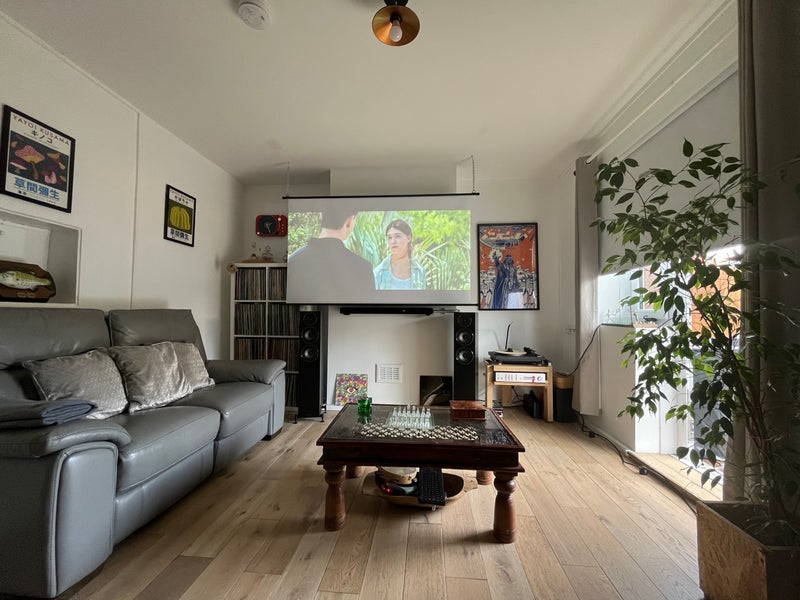 Room Lang Street in Greater London