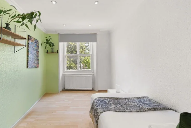 Flat Moorhouse Road in City of Westminster