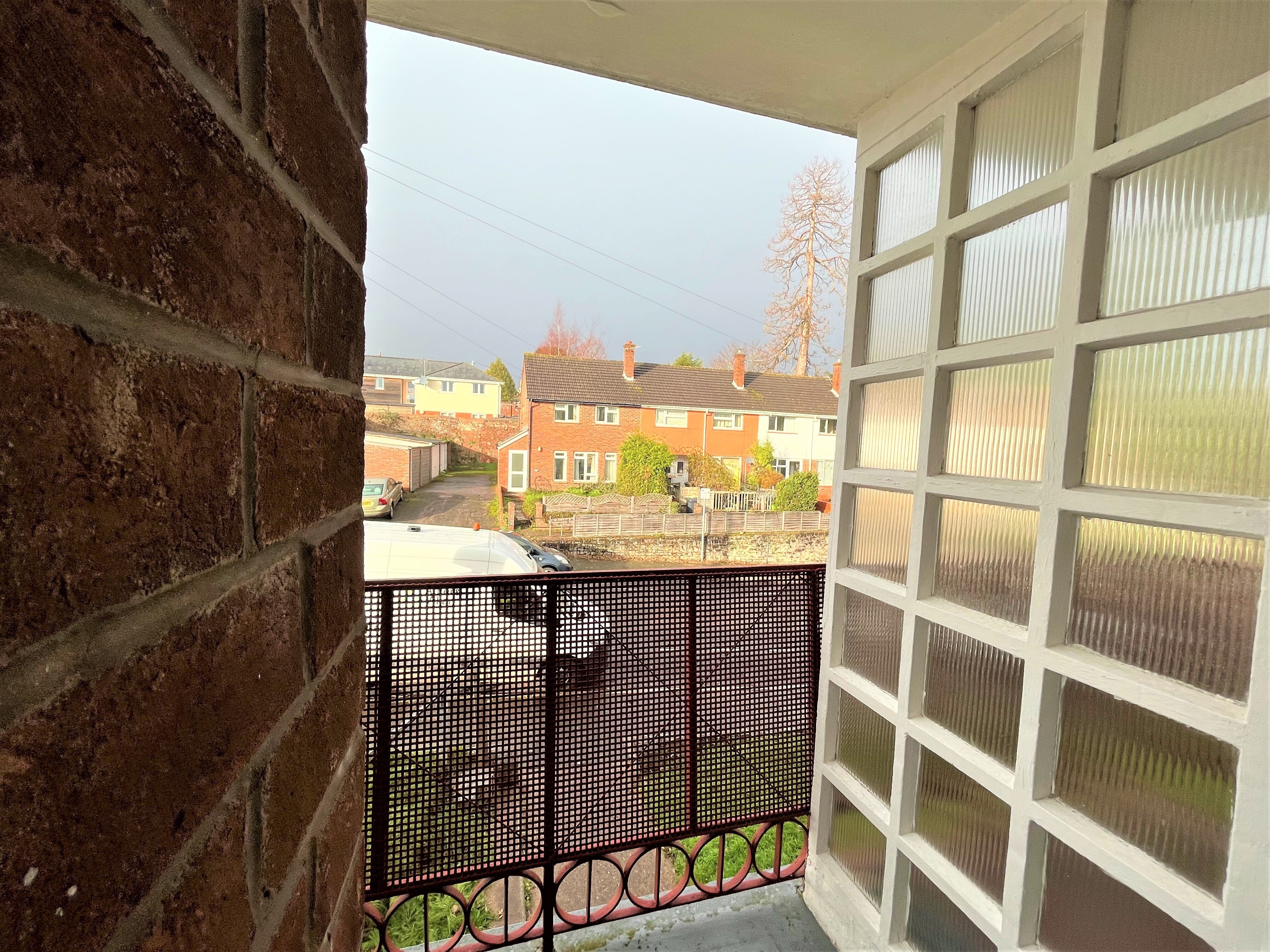 Flat Salters Road in Exeter