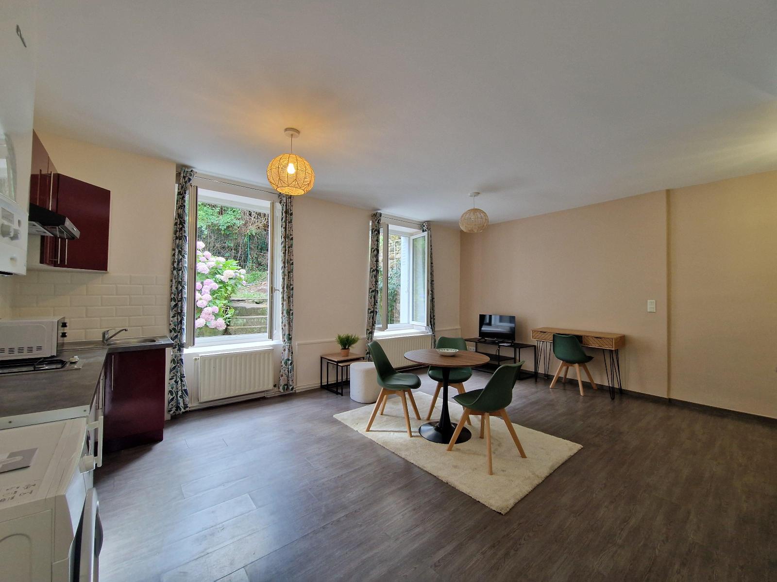 Flat Rue Basse des Rives in Saint-Étienne