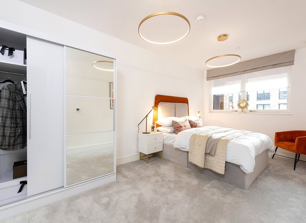 Flat Merrick Road in Greater London