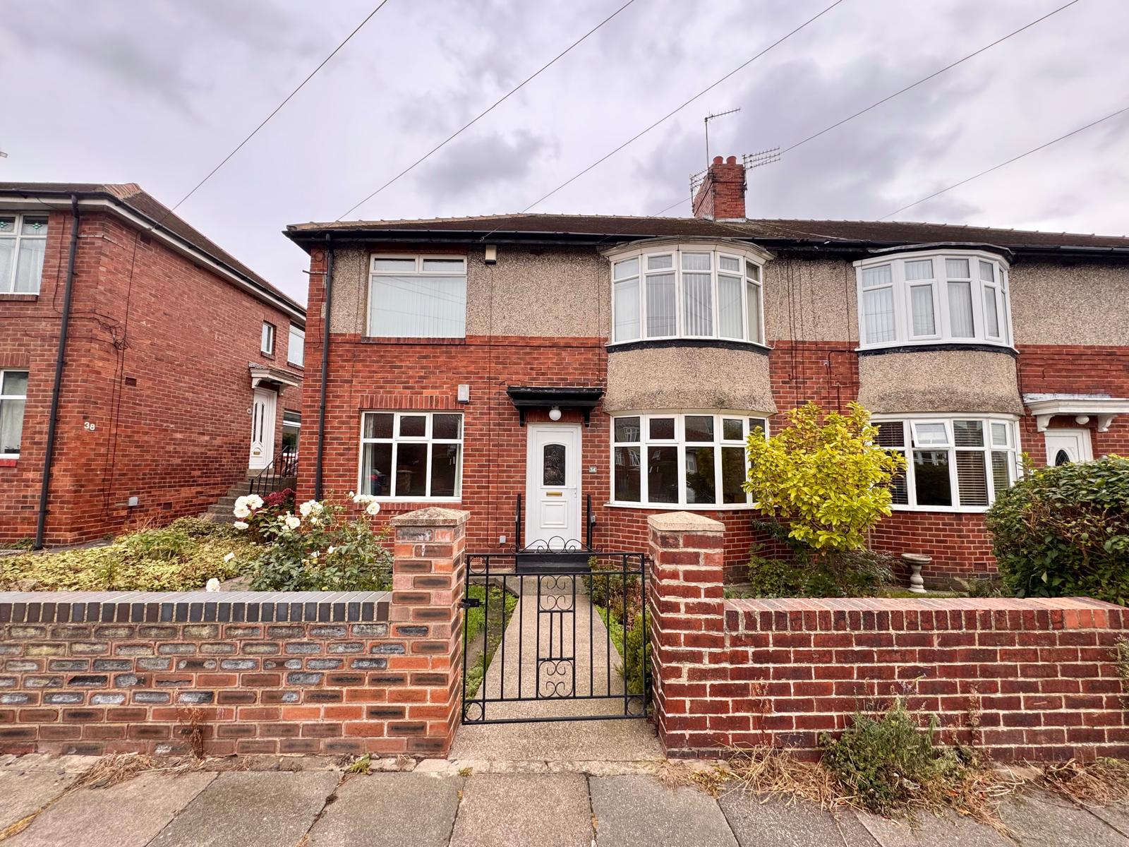Flat Birchwood Avenue in Newcastle upon Tyne