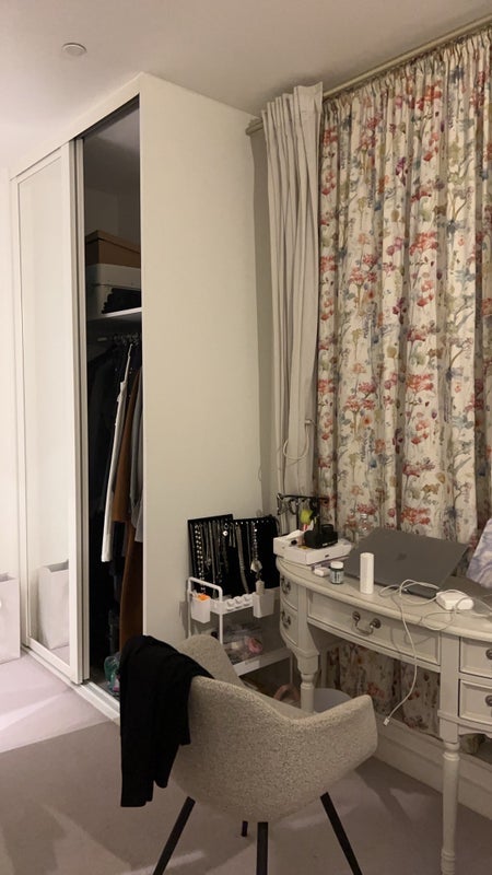 Flat Madison Way in Greater London